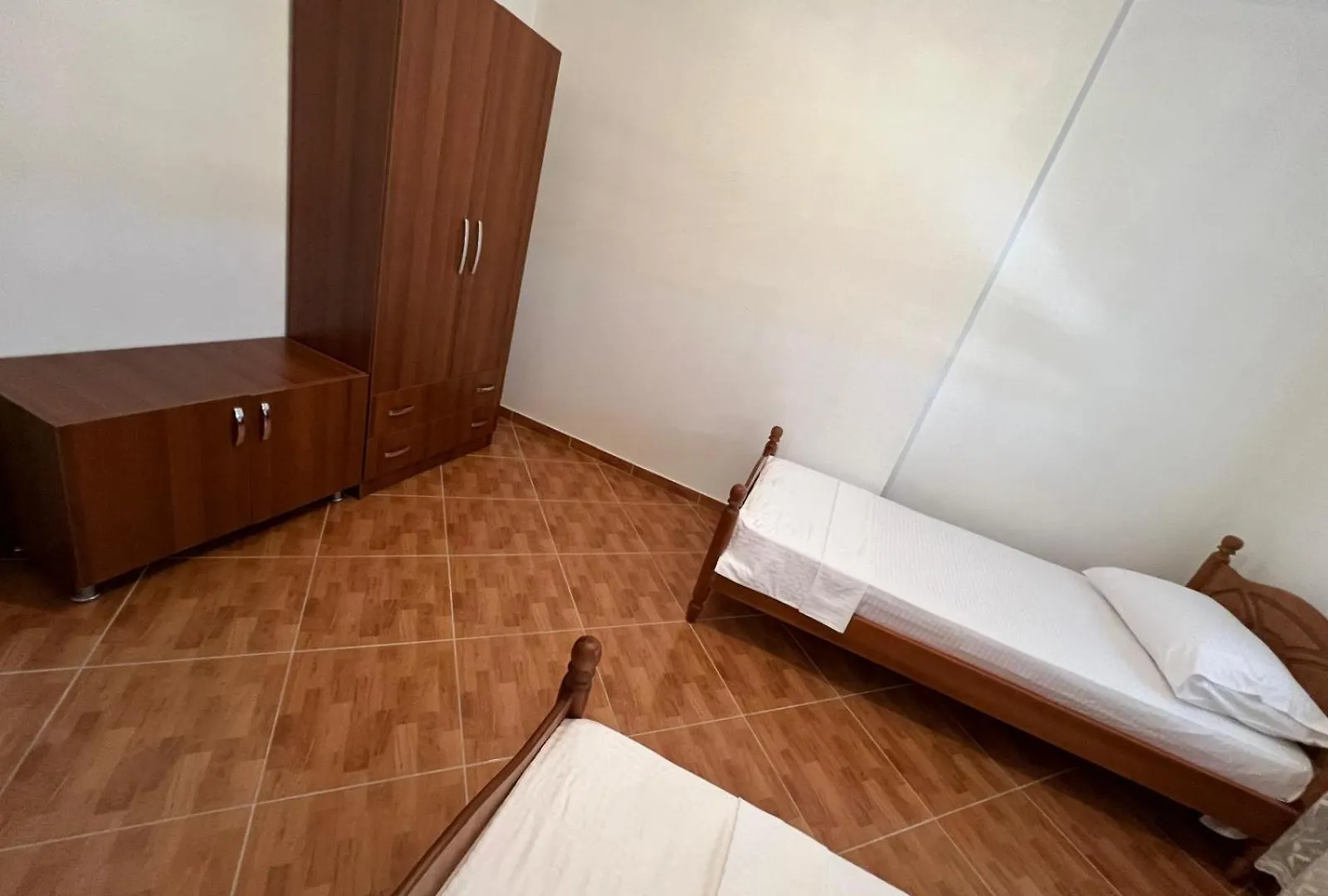 Vlora Apartament Beach 0*, Vlore
